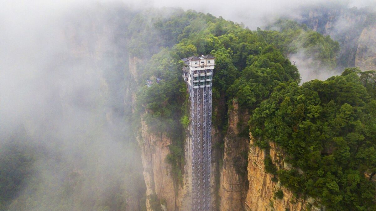 Лифт Ста Драконов